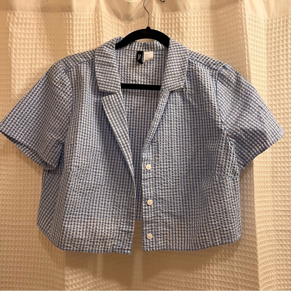 Gingham Blue and White Pattern Cropped Button Up Top | H&M | Women’s Large